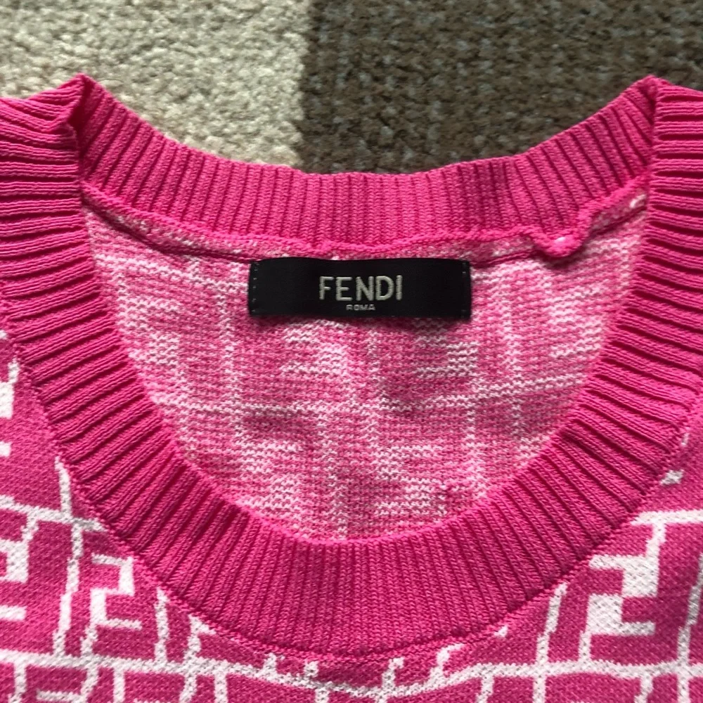 FF logo knit dress with pink embro sz M - Picture 2 of 5
